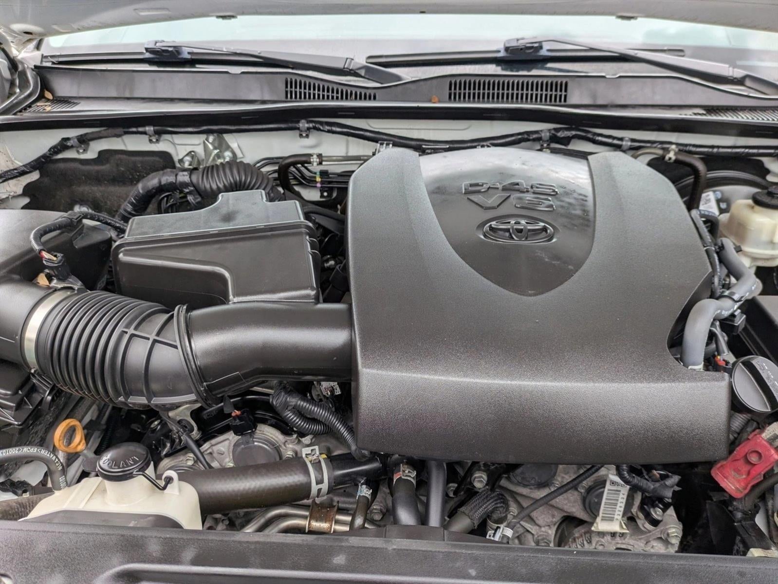 2020 Toyota Tacoma 2WD 2WD SR5 Double Cab 5' Bed V6 AT (GS)