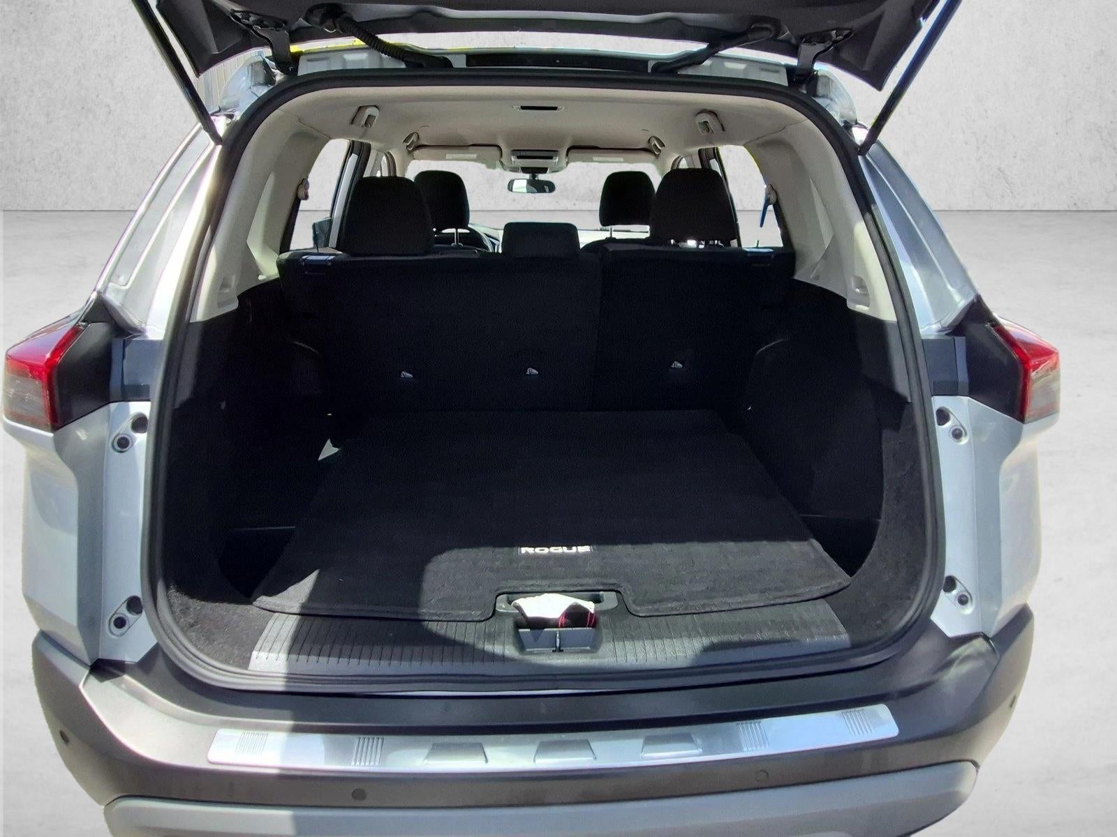 2022 Nissan Rogue FWD SV