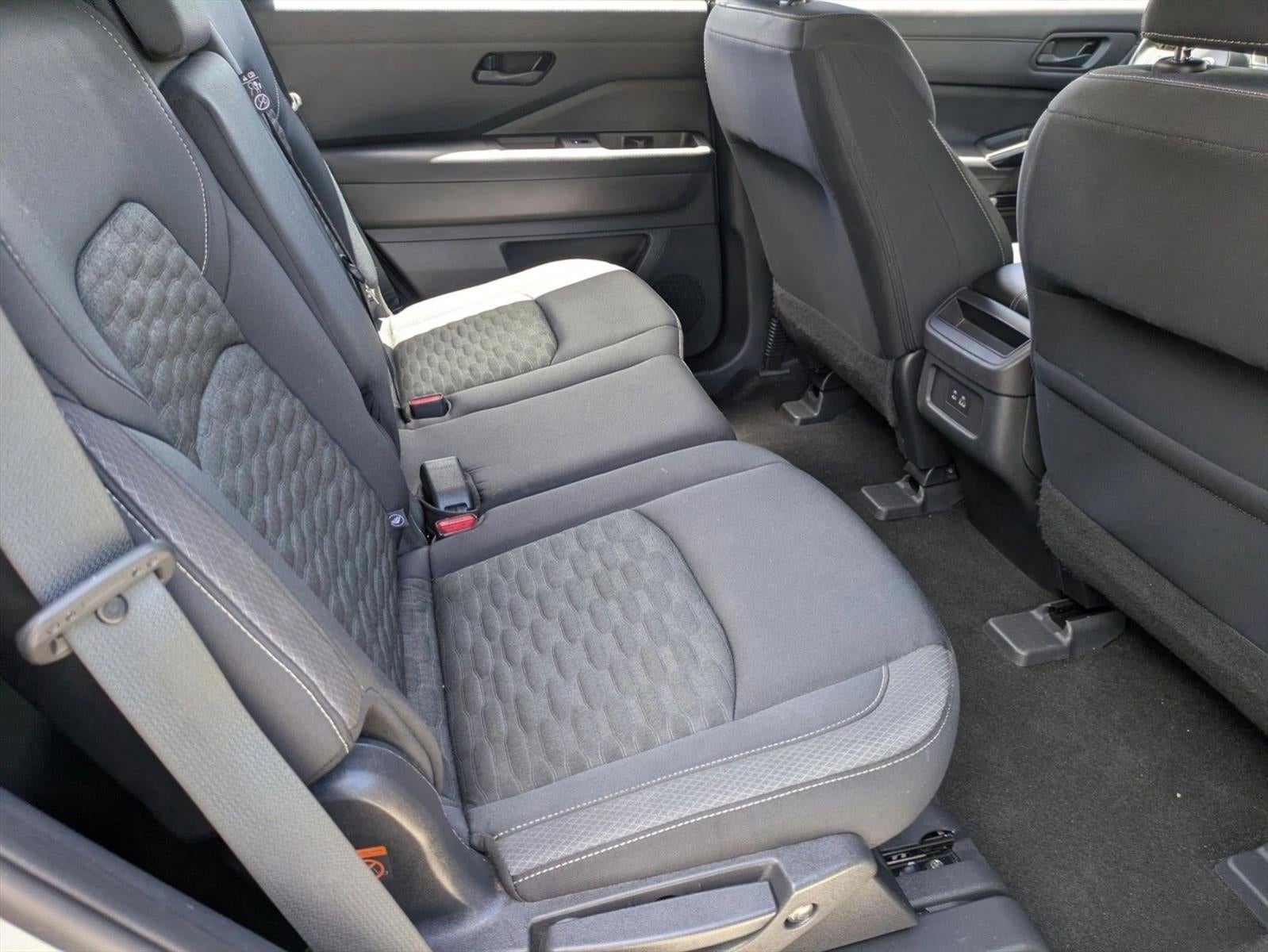 2023 Nissan Pathfinder S 4WD