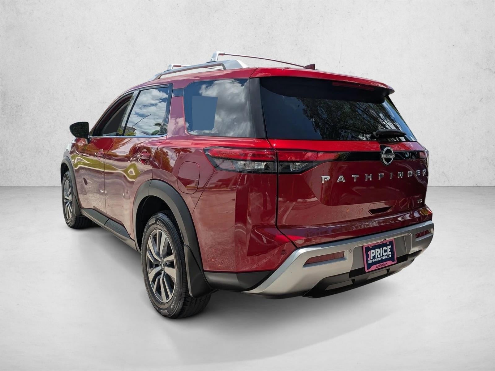 2024 Nissan Pathfinder SL 2WD