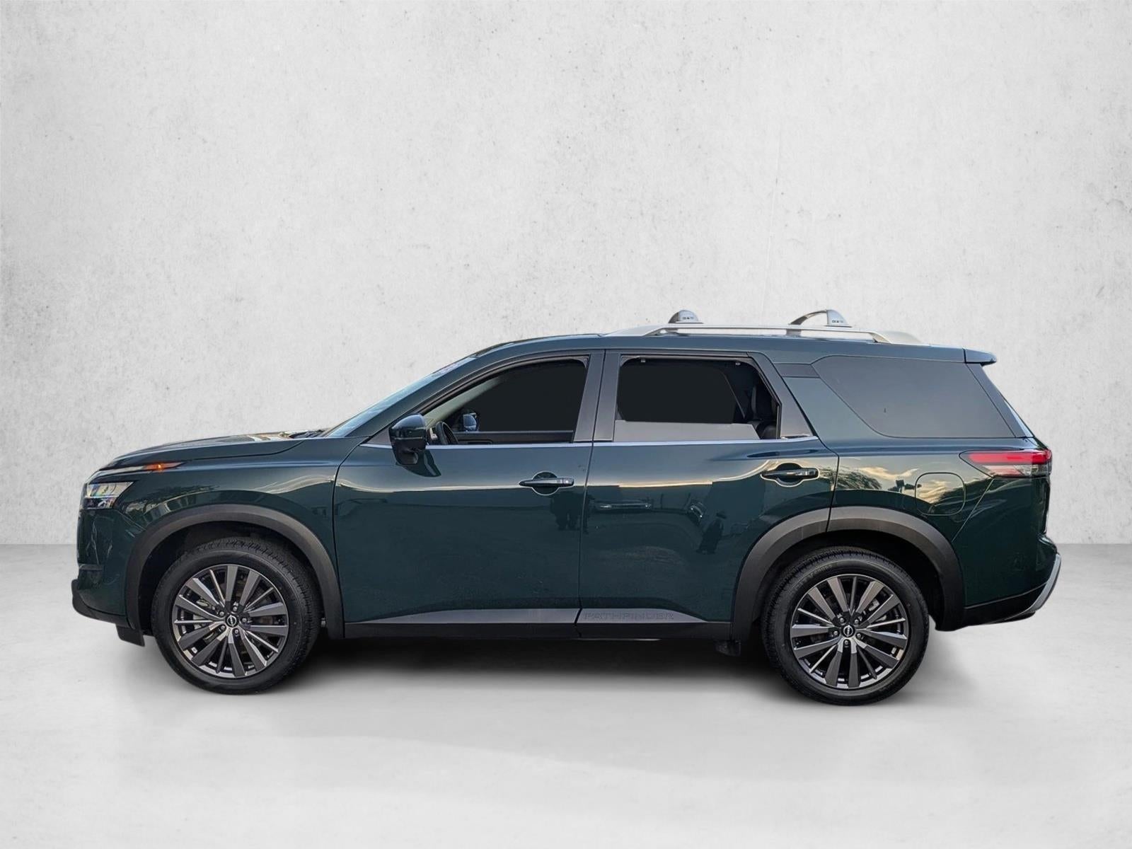 2023 Nissan Pathfinder SL 2WD