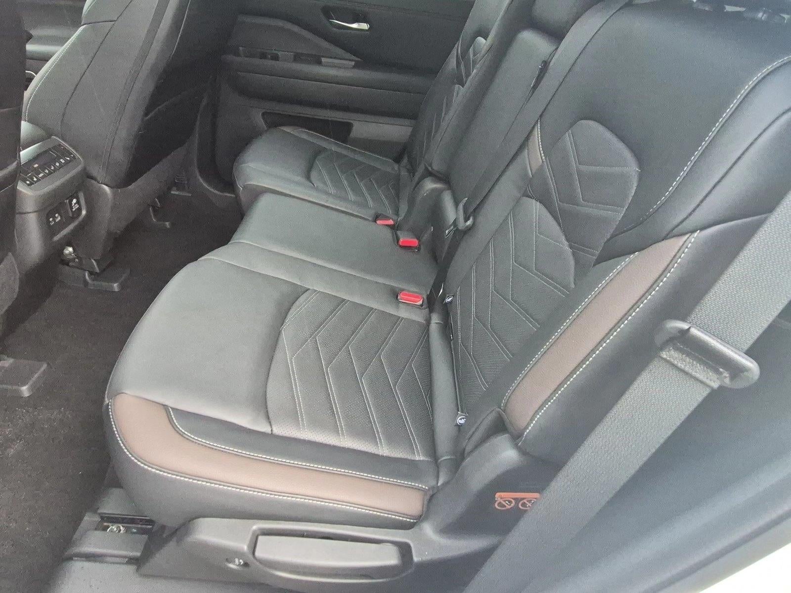 2024 Nissan Pathfinder Platinum 2WD
