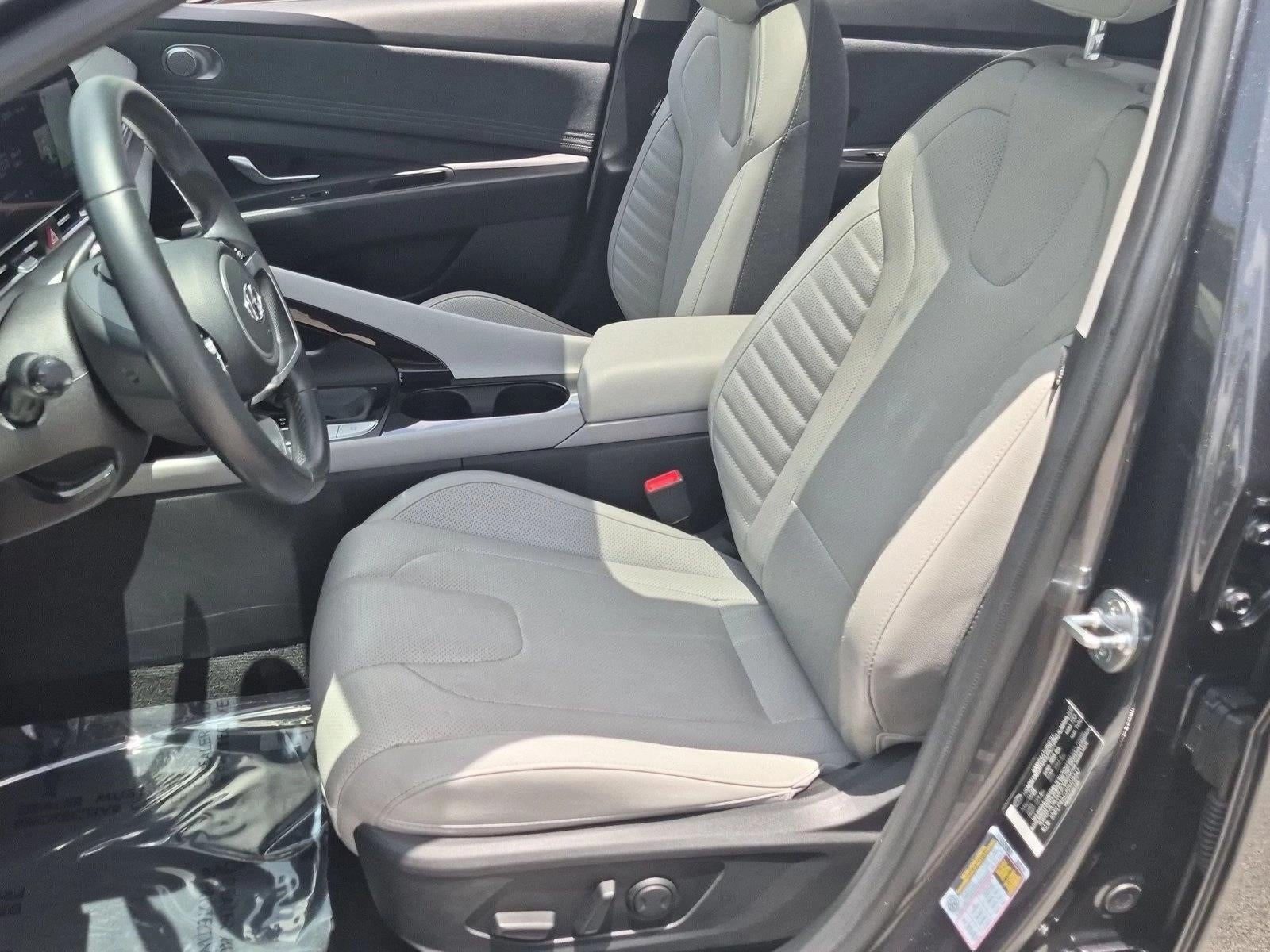 2023 Hyundai ELANTRA Limited IVT