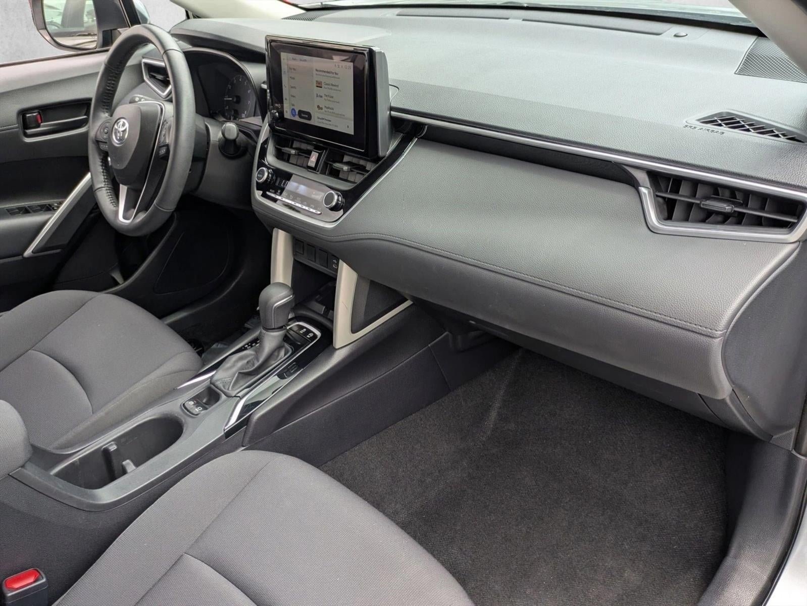 2024 Toyota Corolla Cross LE 2WD (Natl)