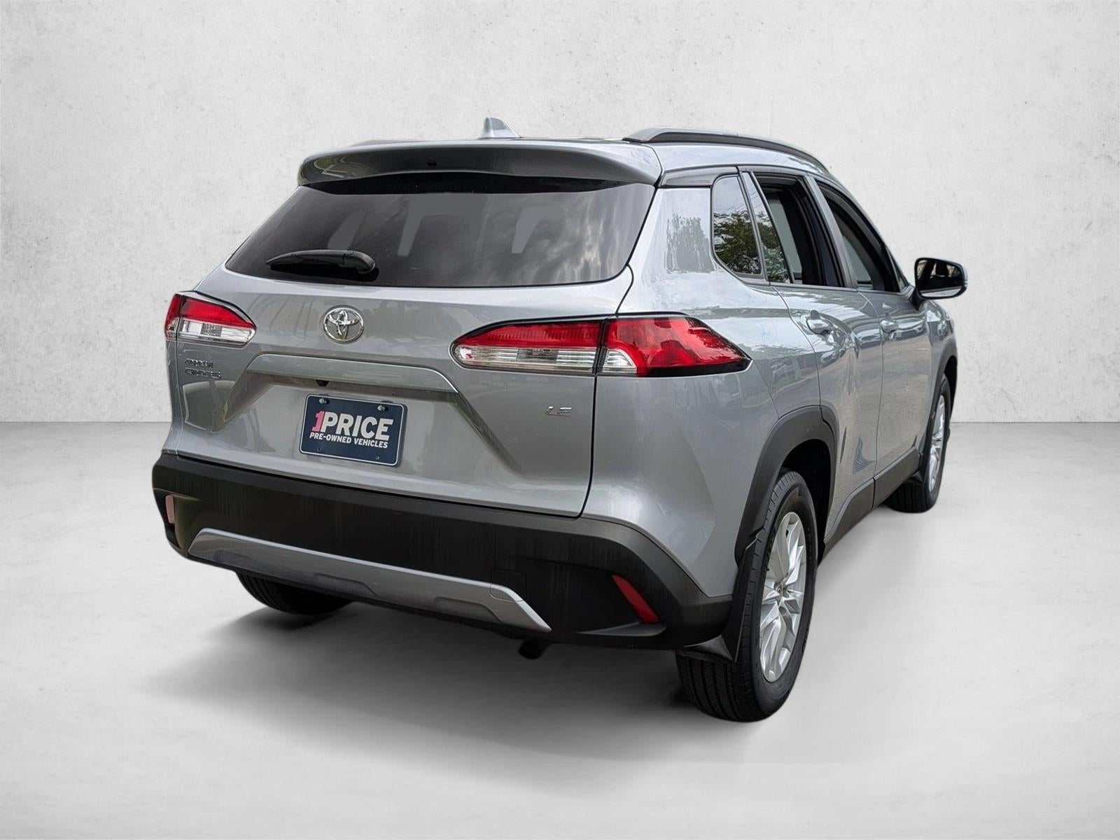 2024 Toyota Corolla Cross LE 2WD (Natl)
