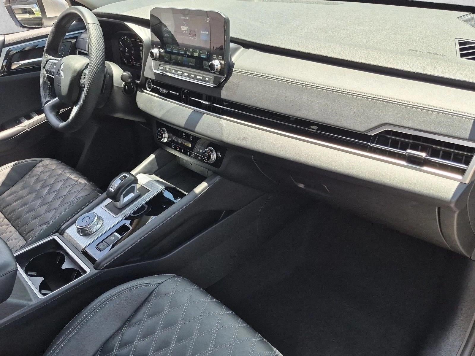 2023 Mitsubishi Outlander SEL FWD