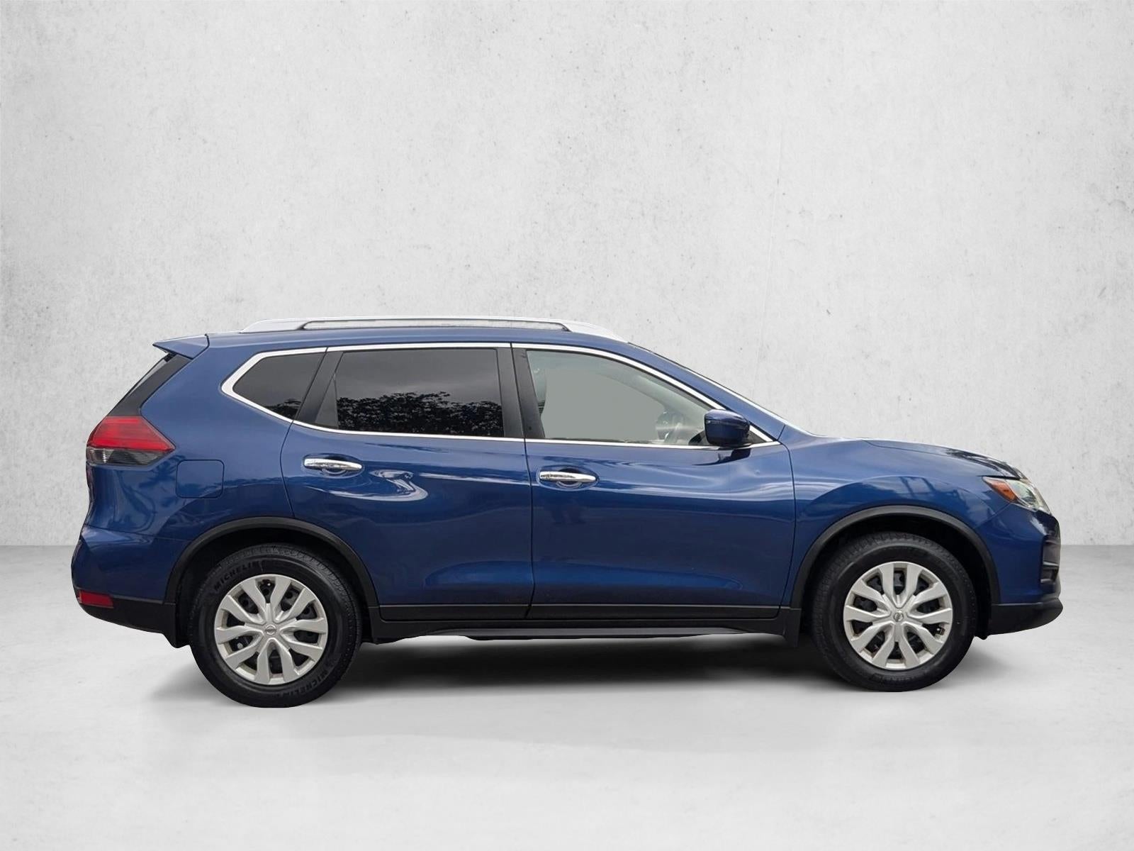 2017 Nissan Rogue FWD S