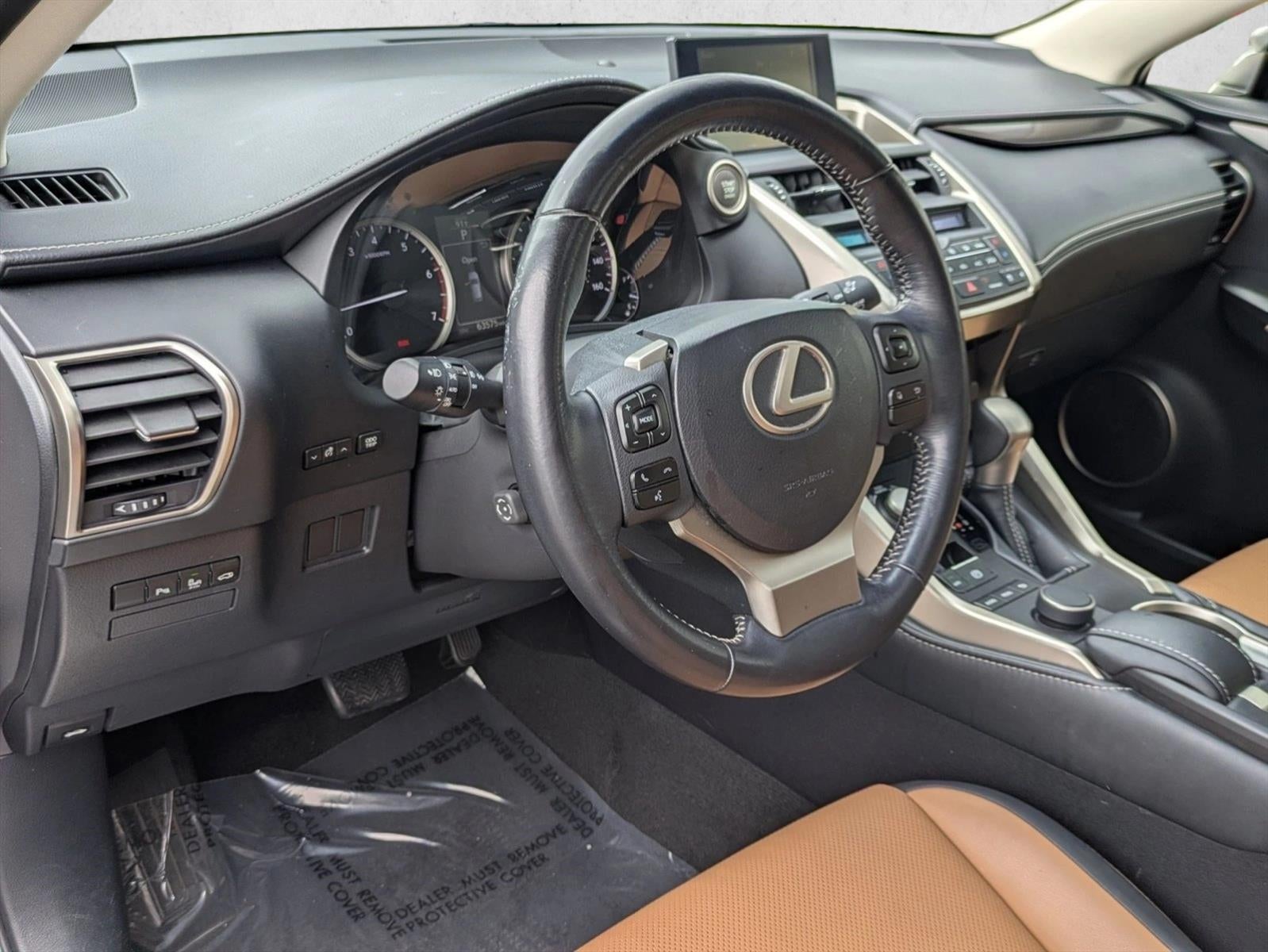 2015 Lexus NX Turbo FWD 4dr