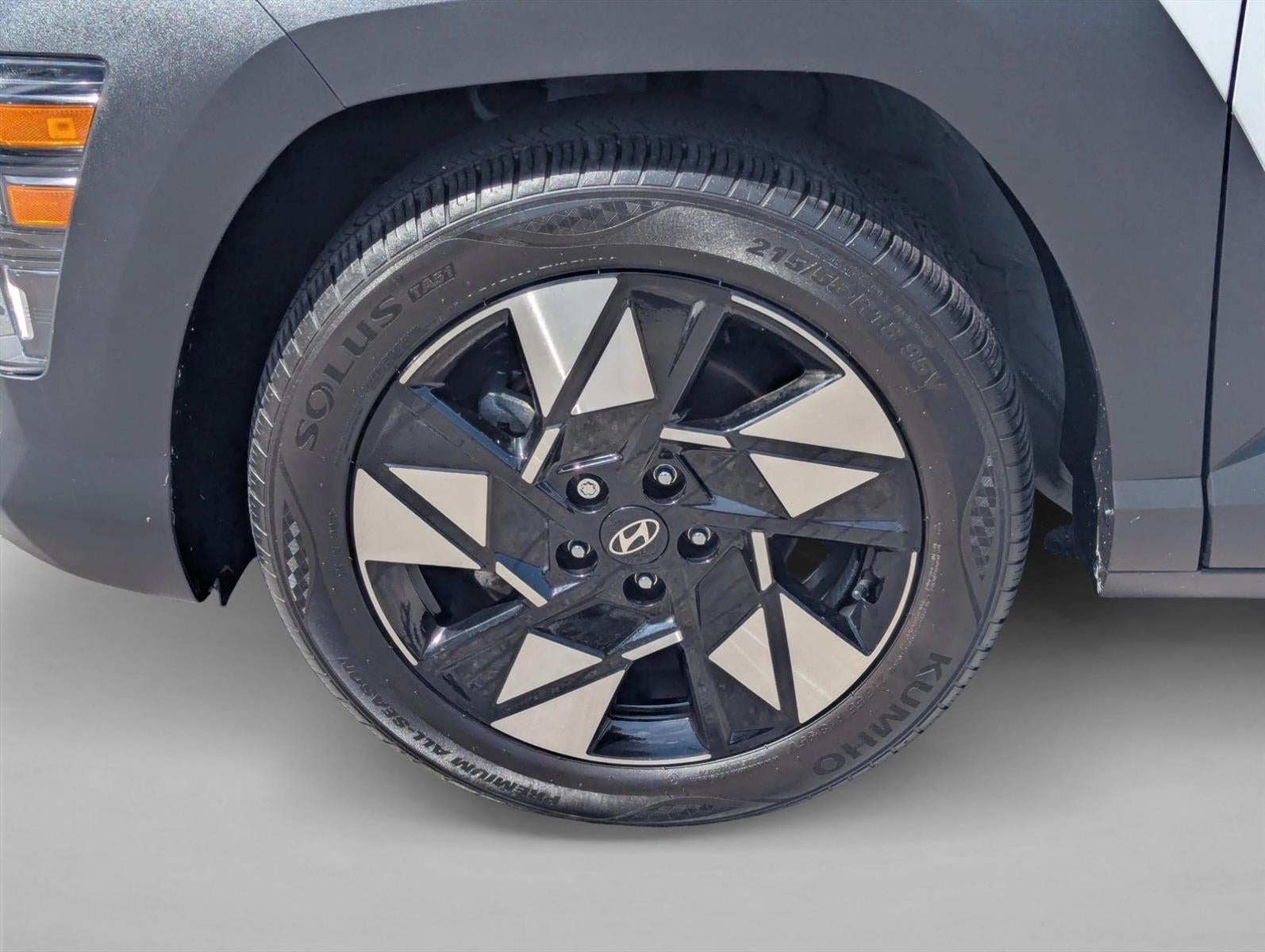 2024 Hyundai KONA SEL FWD