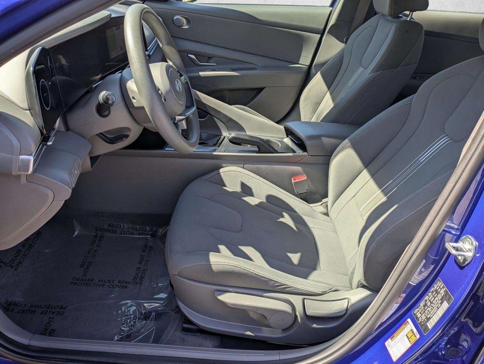 2024 Hyundai ELANTRA SEL IVT