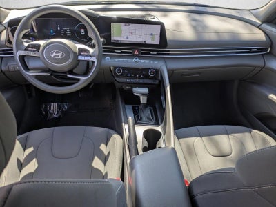 2024 Hyundai ELANTRA SEL IVT