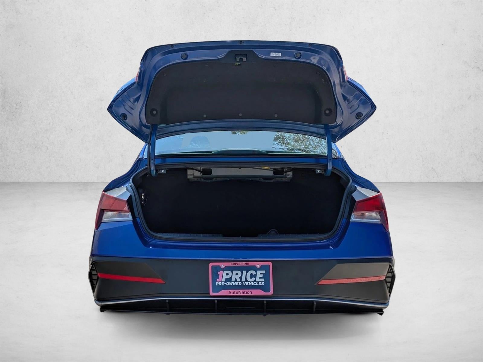 2024 Hyundai ELANTRA SEL IVT