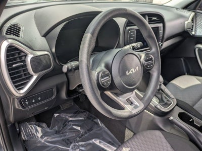 2023 Kia Soul LX IVT