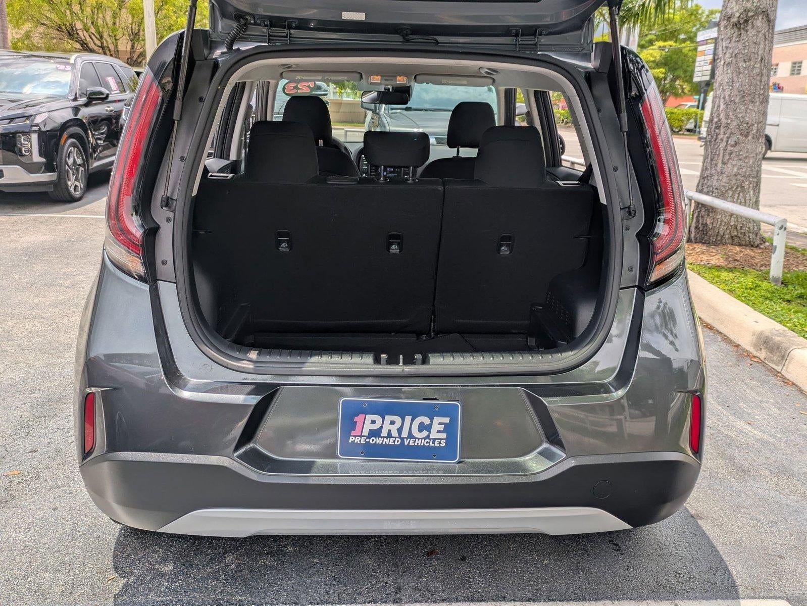 2023 Kia Soul LX IVT