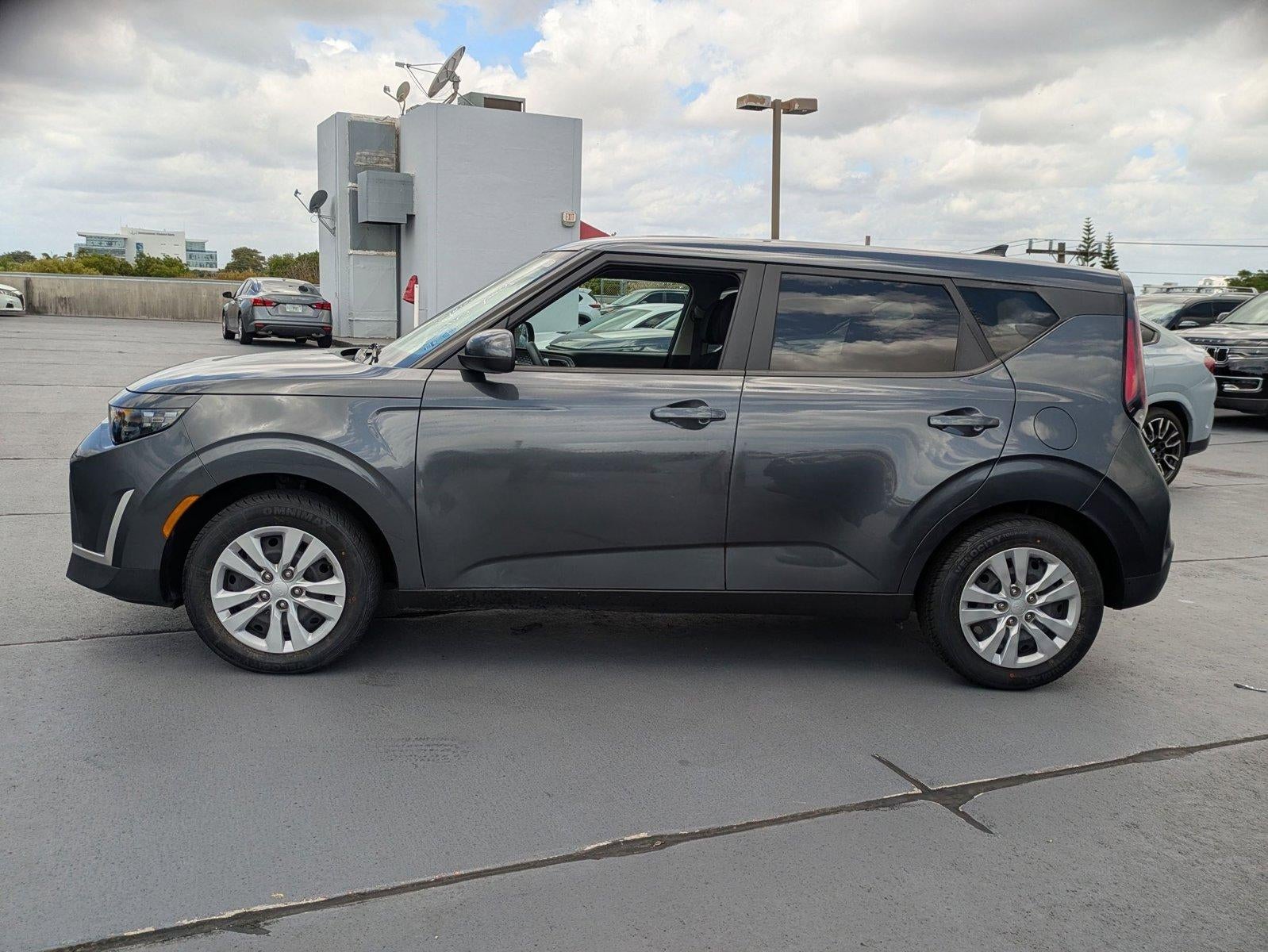 2023 Kia Soul LX IVT