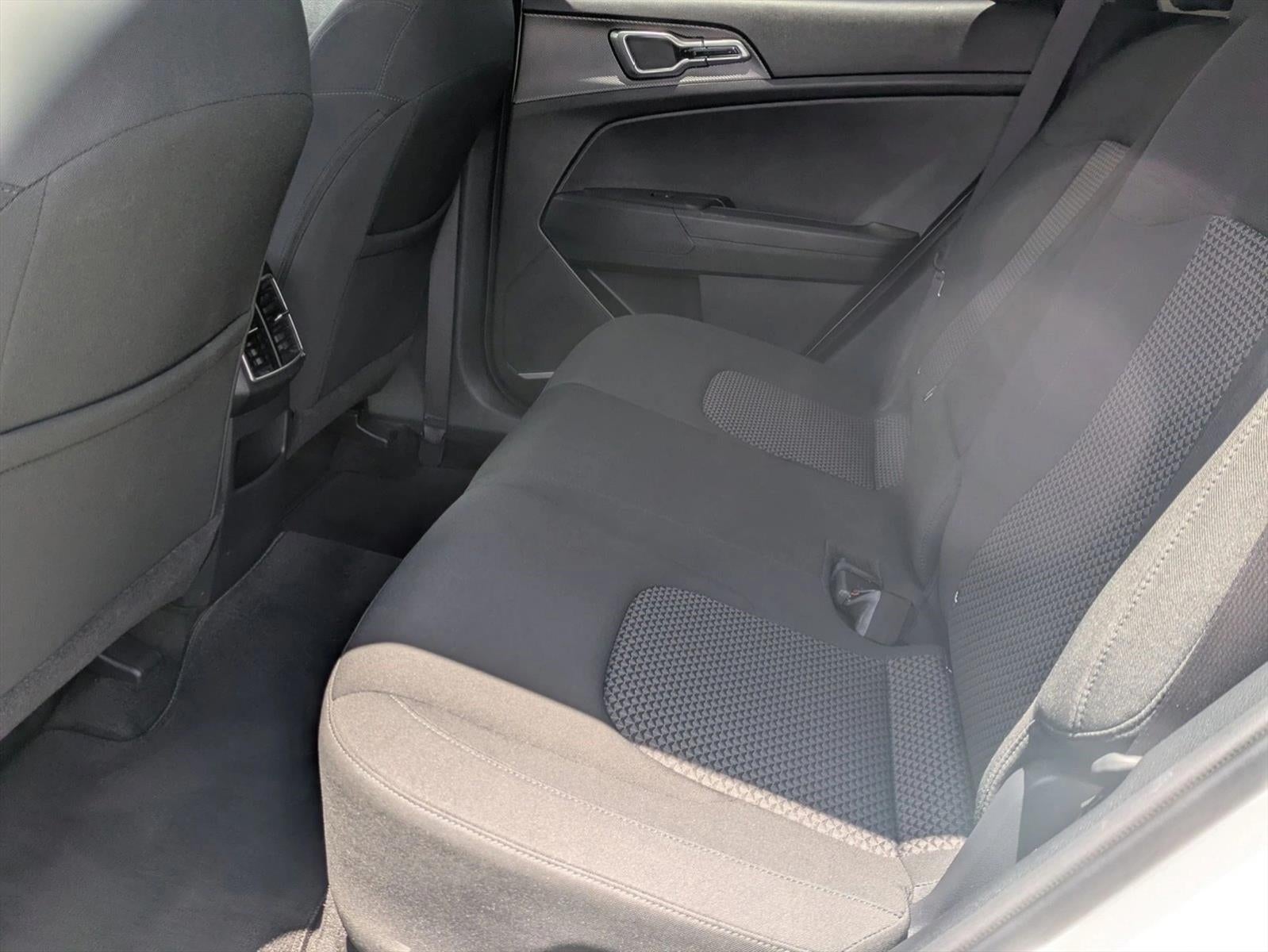 2023 Kia Sportage Hybrid LX FWD