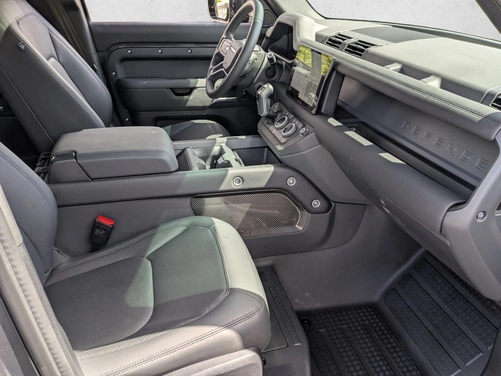 2025 Land Rover Defender 110 P400 S