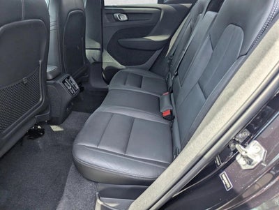 2021 Volvo XC40 T4 FWD Momentum