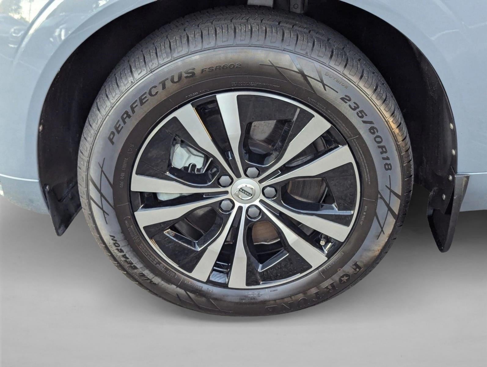 2022 Volvo XC60 Recharge Plug-In Hybrid T8 eAWD PHEV Inscription Expression