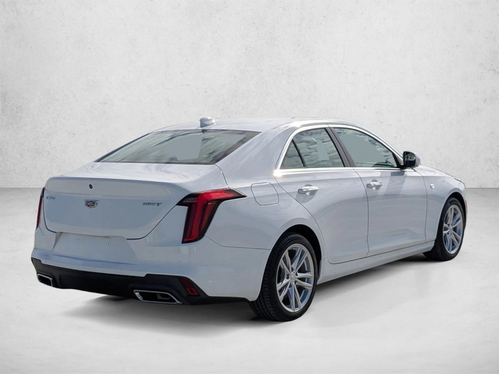 2021 Cadillac CT4 4dr Sdn Luxury