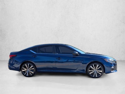 2020 Nissan Altima 2.5 SR Sedan