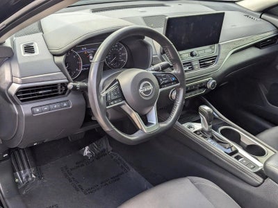 2024 Nissan Altima 2.5 SV Sedan