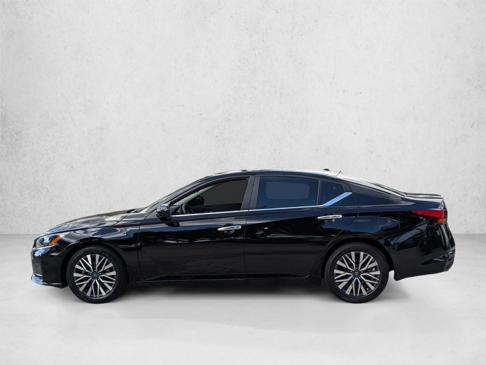 2024 Nissan Altima 2.5 SV Sedan