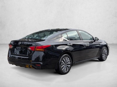 2023 Nissan Altima 2.5 SV Sedan
