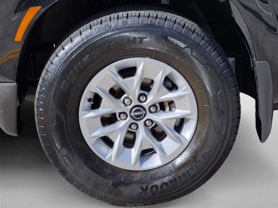 2024 Nissan Frontier Crew Cab 4x2 SV