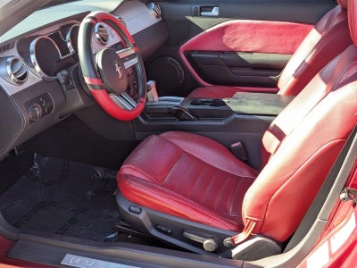 2005 Ford Mustang GT Deluxe