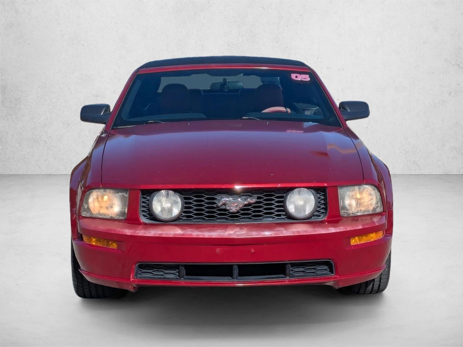 2005 Ford Mustang GT Deluxe