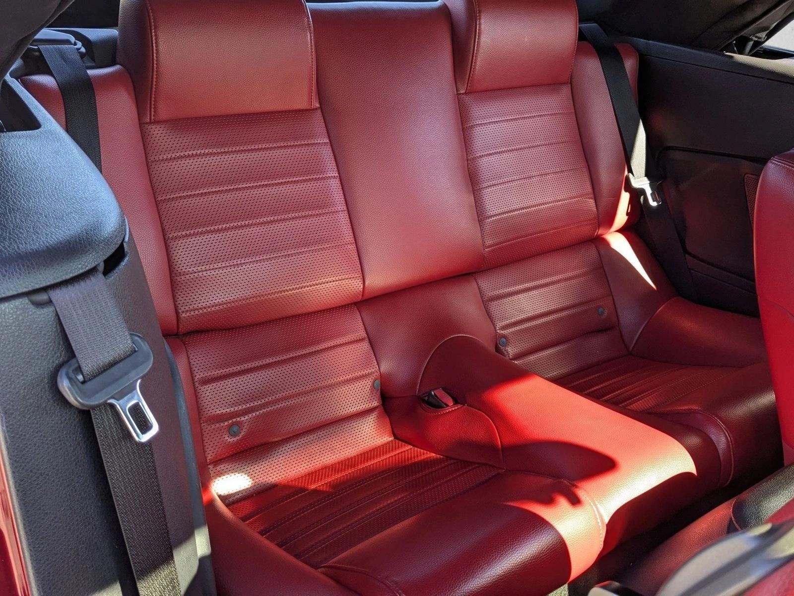 2005 Ford Mustang GT Deluxe