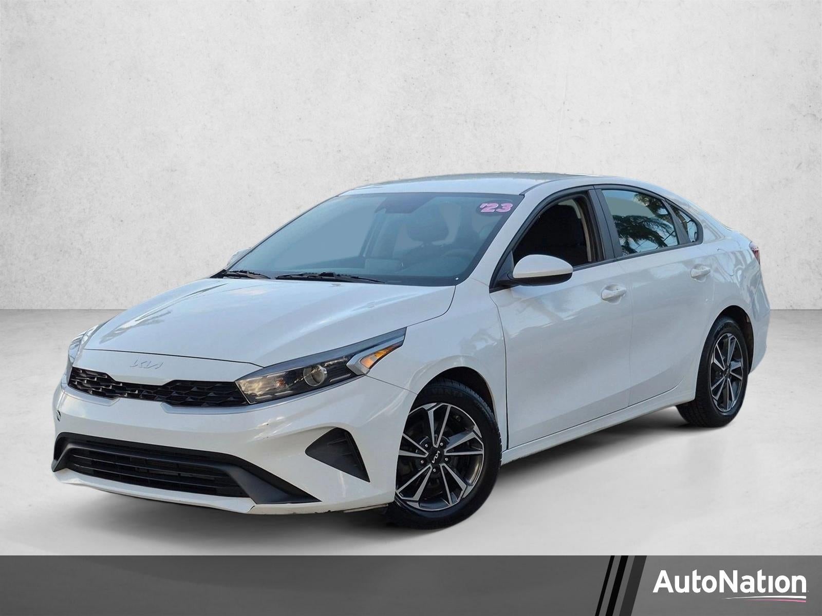 2023 Kia Forte LXS IVT