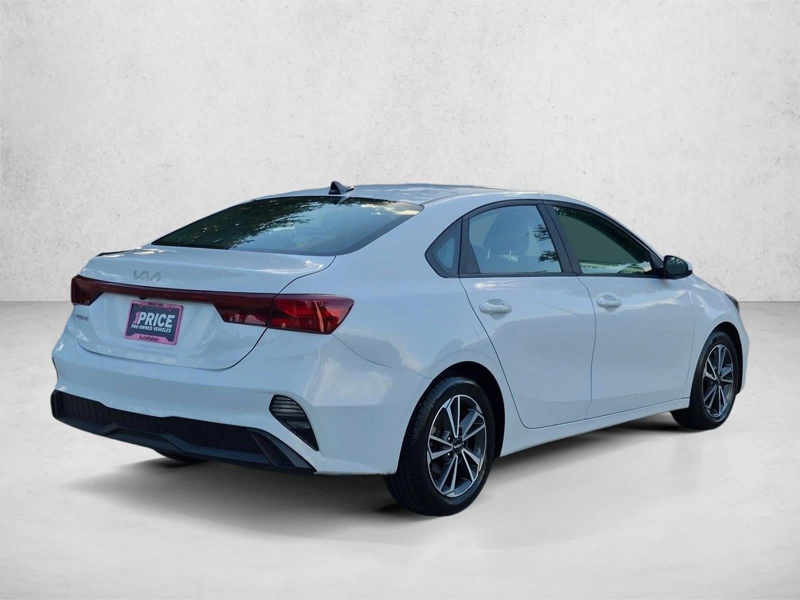 2023 Kia Forte LXS IVT