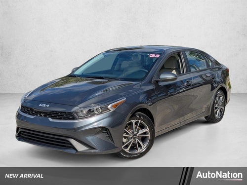 2023 Kia Forte LXS IVT