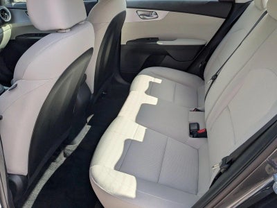 2023 Kia Forte LXS IVT