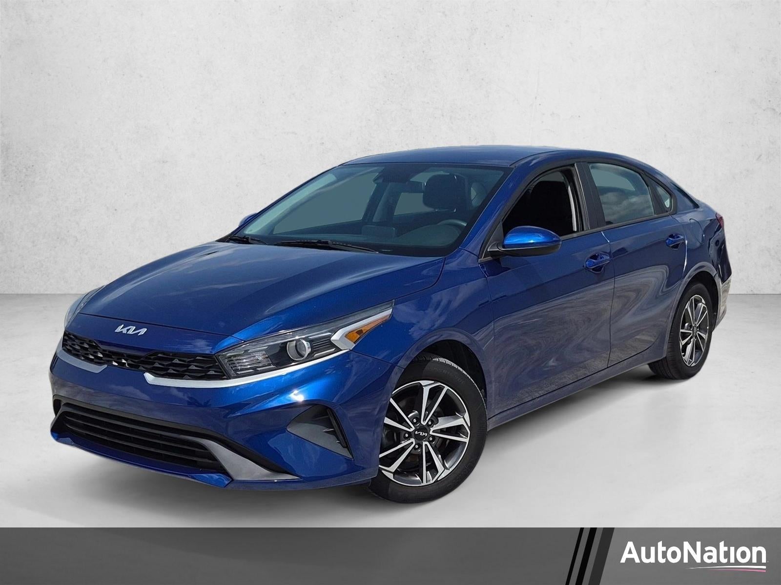 2023 Kia Forte LXS IVT