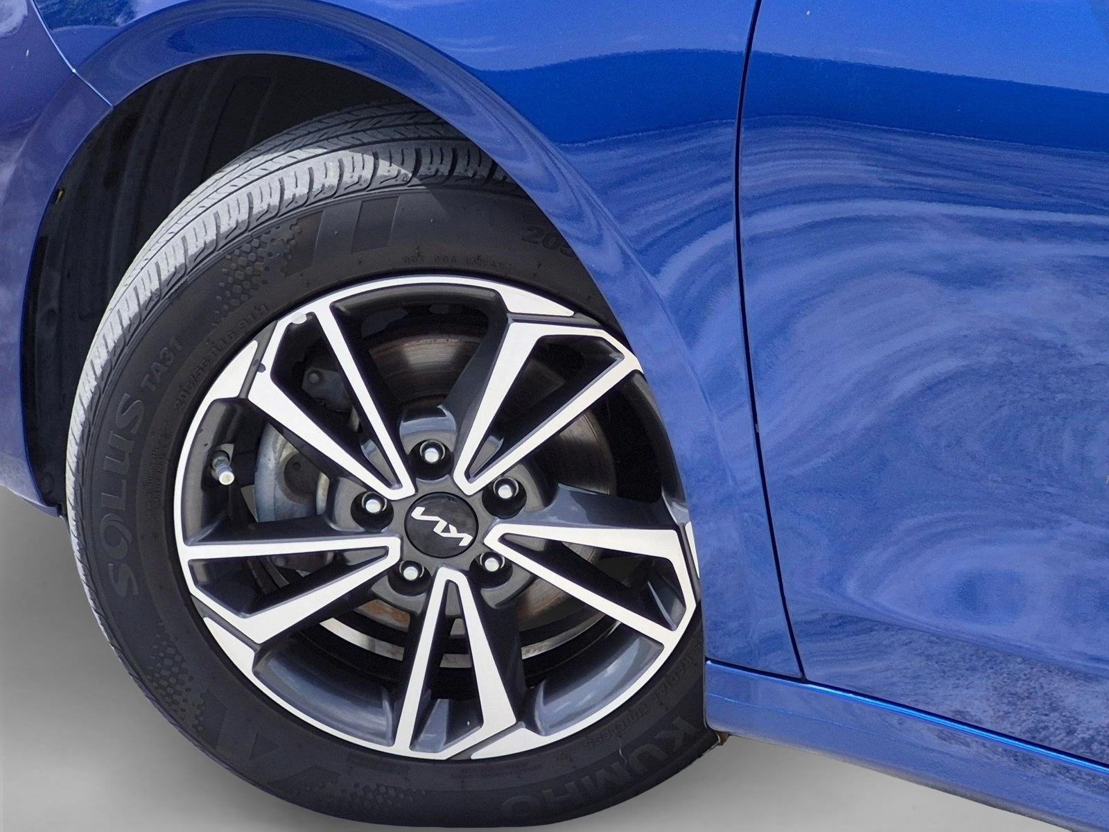 2023 Kia Forte LXS IVT