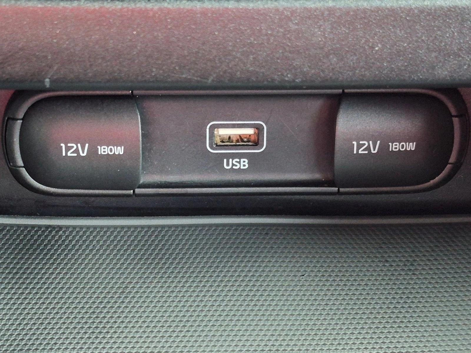 2023 Kia Forte LXS IVT