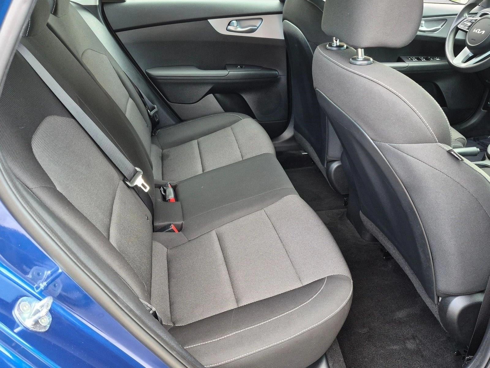 2023 Kia Forte LXS IVT