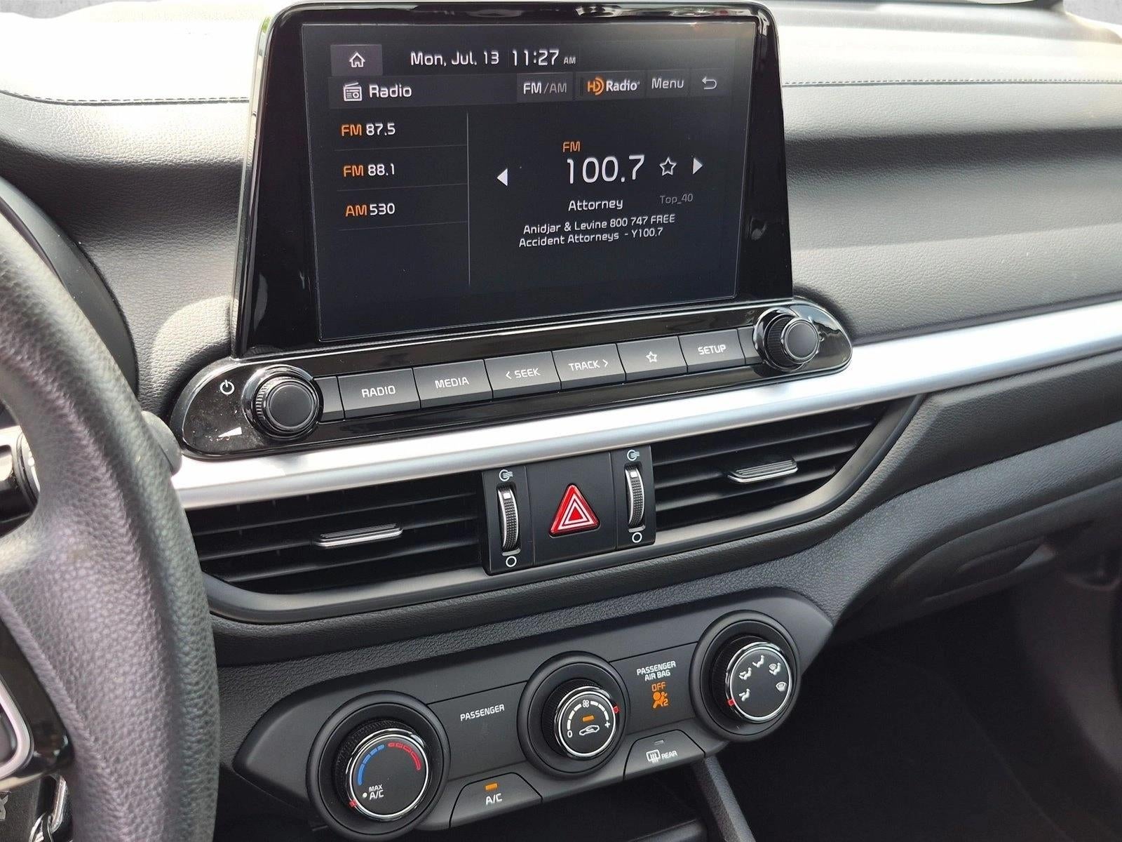 2023 Kia Forte LXS IVT