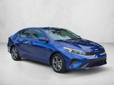 2023 Kia Forte LXS IVT