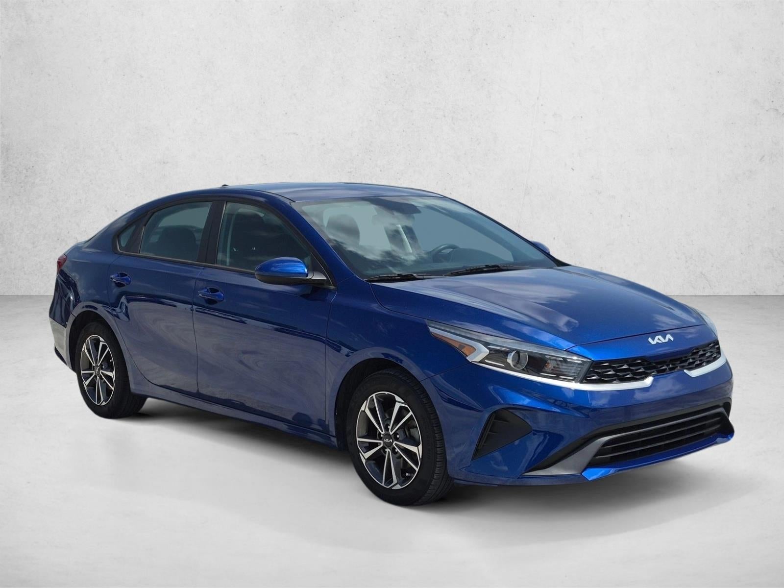 2023 Kia Forte LXS IVT