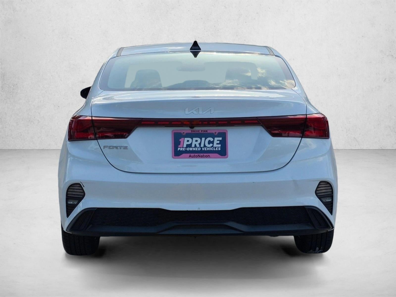 2023 Kia Forte LXS IVT