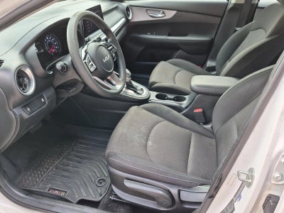 2023 Kia Forte LXS IVT