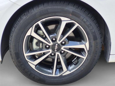 2023 Kia Forte LXS IVT