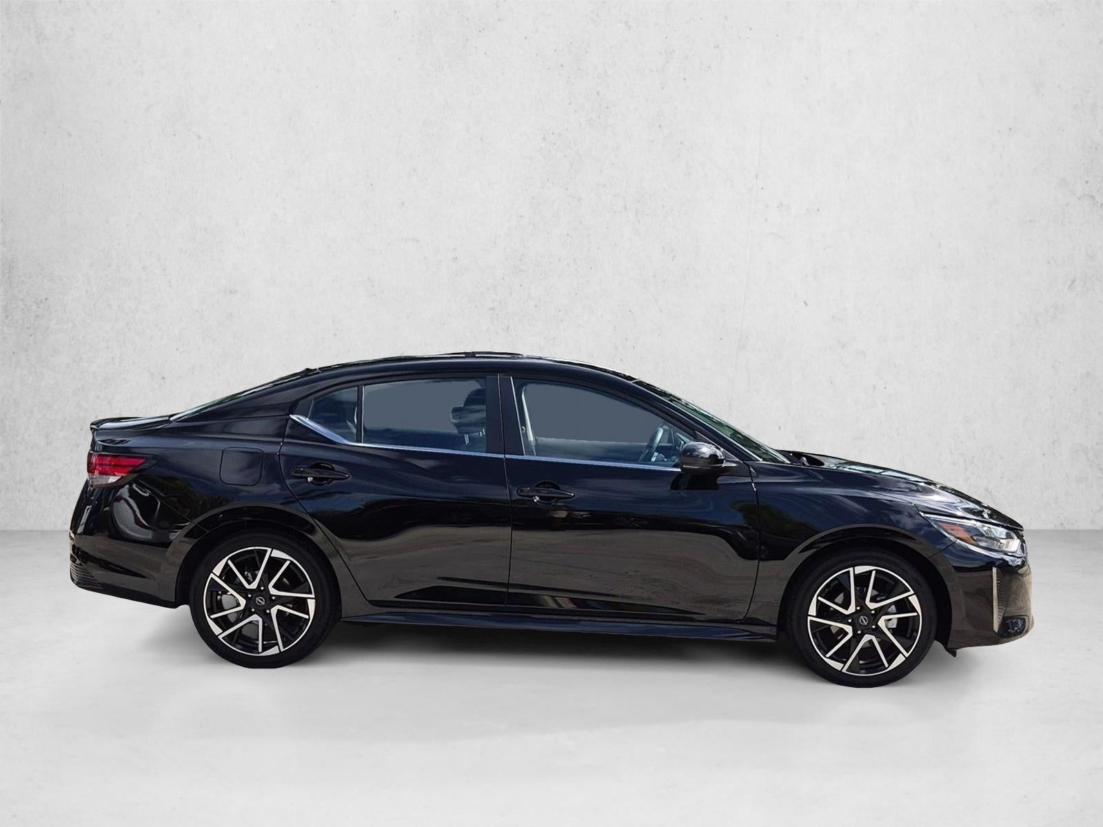 2025 Nissan Sentra SR CVT