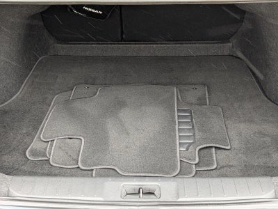 2025 Nissan Sentra SR CVT