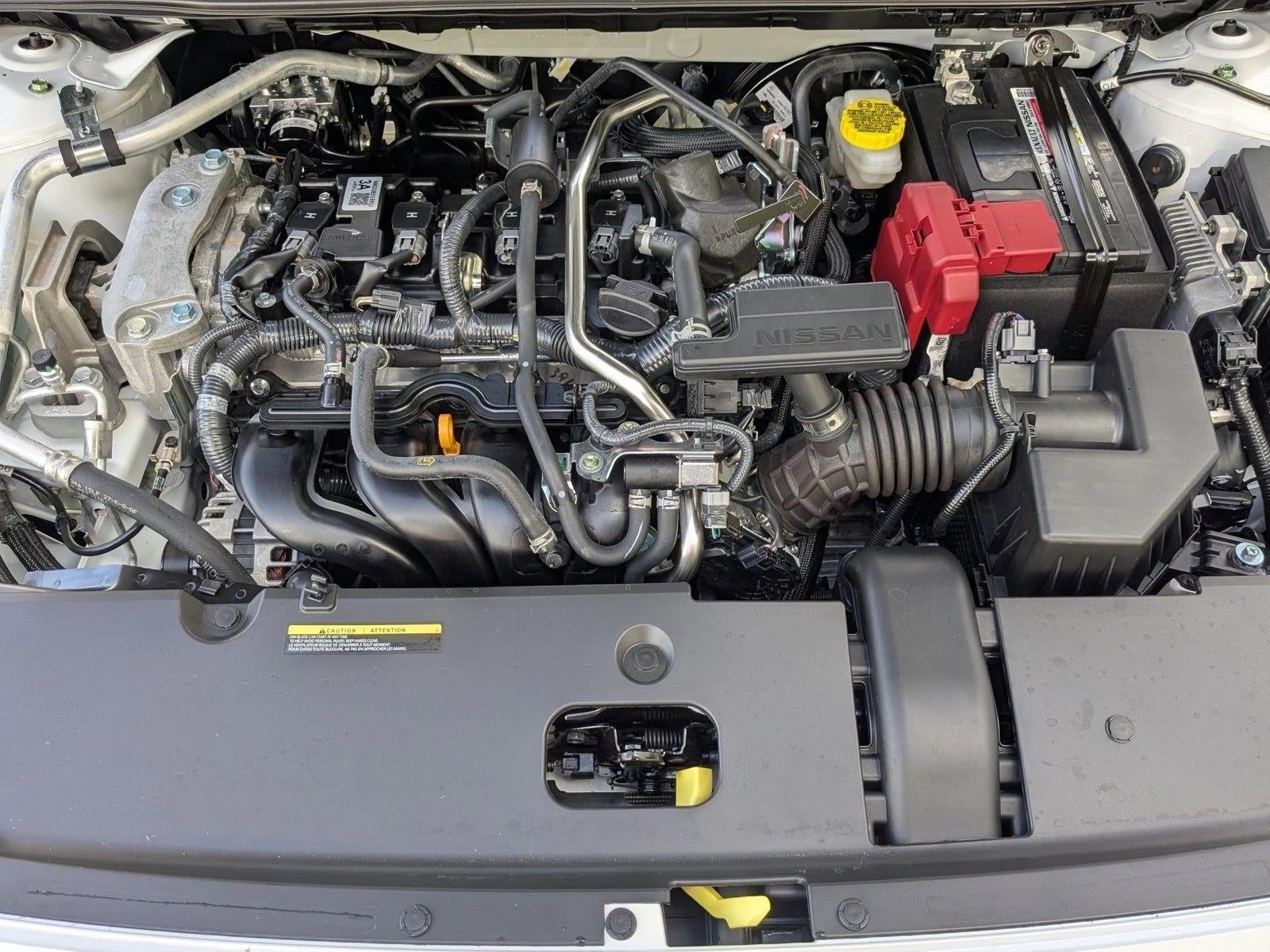 2025 Nissan Sentra SR CVT