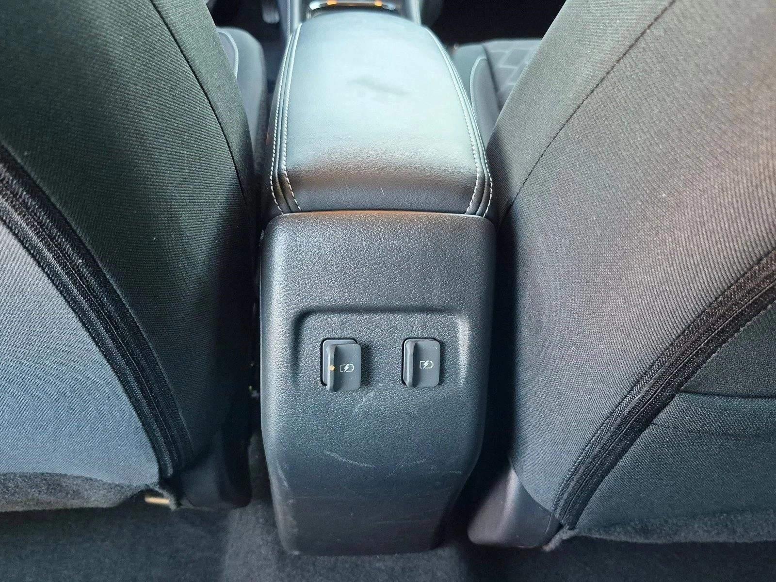 2023 Nissan Kicks SV FWD
